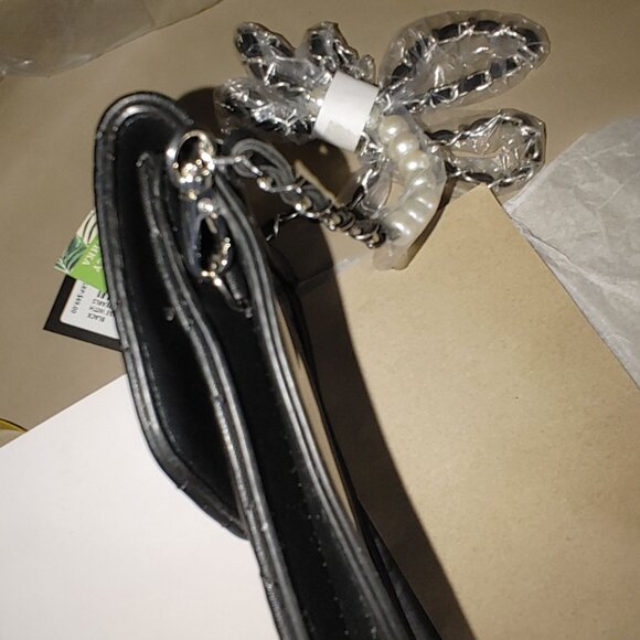 Badley Mischa Black Quilted Crossbody Bag Studio Pearl Accent Silver Chain Strap - Picture 7 of 10